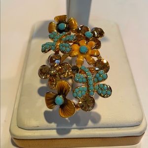 Beautiful flower ring